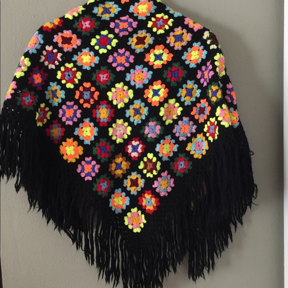 SOLD Vintage Crochet Granny Square Shawl